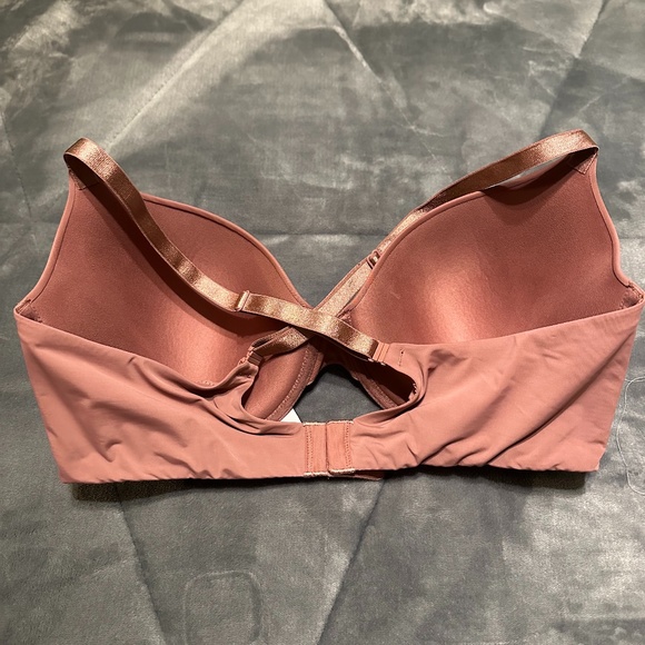 Victoria's Secret Under-Wire T-Shirt Bra Size 38DD - Picture 9 of 11